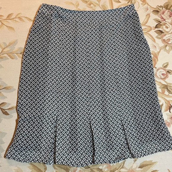 Size 16 black and off-white patterned diamond skirt - Picture 5 of 8